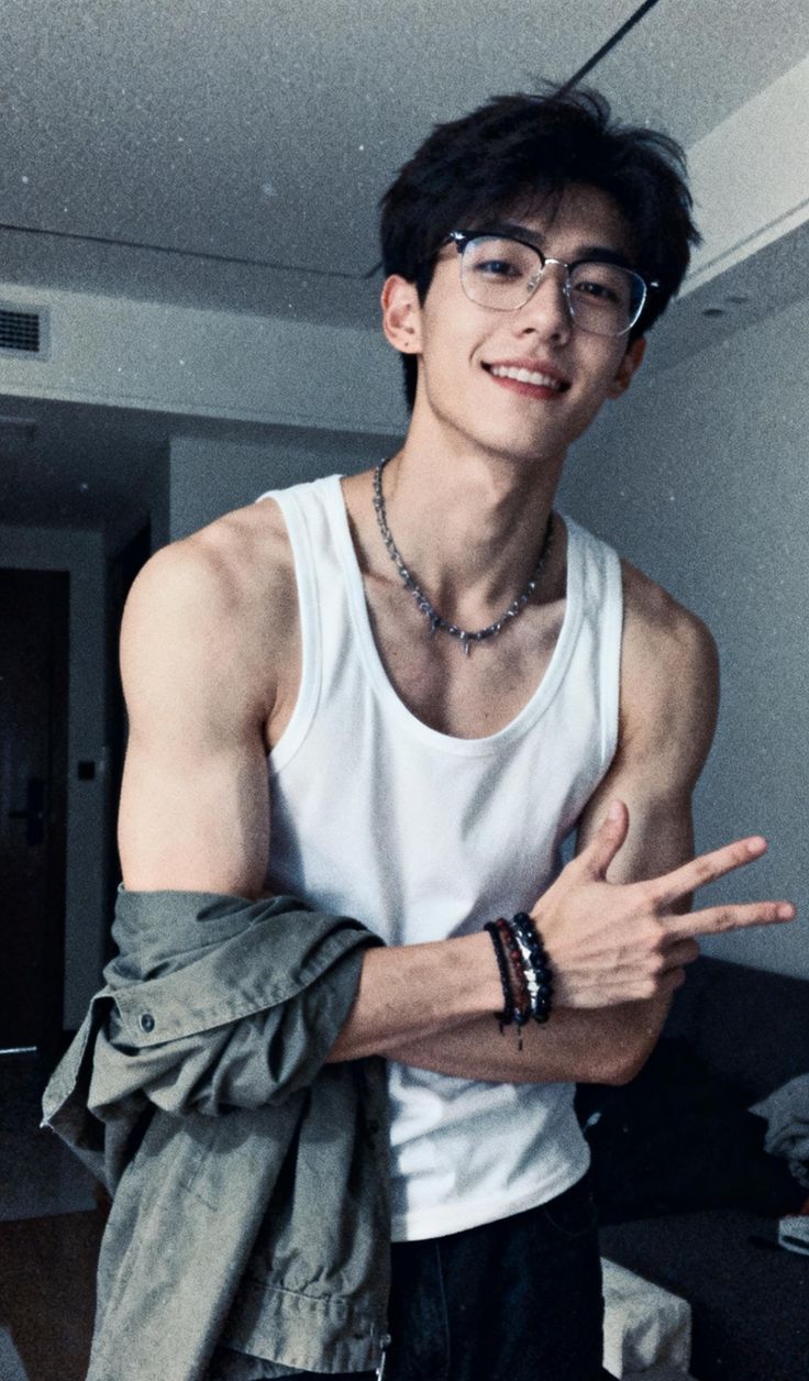 Cùng Đối Thủ Một Mất Một Còn Xuyên Vào Truyện ABO